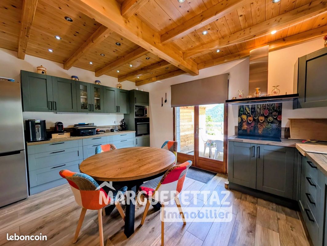 Appartement 4 pièces 100 m² · à Fillinges · 100 m² · 389 000 €