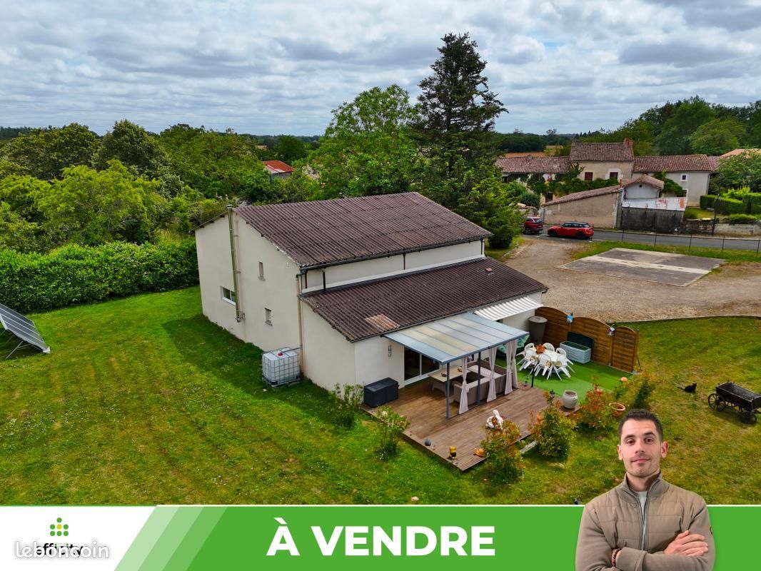 Maison 4 pièces 105 m² · à Blanzay · 105 m² · 123 000 €