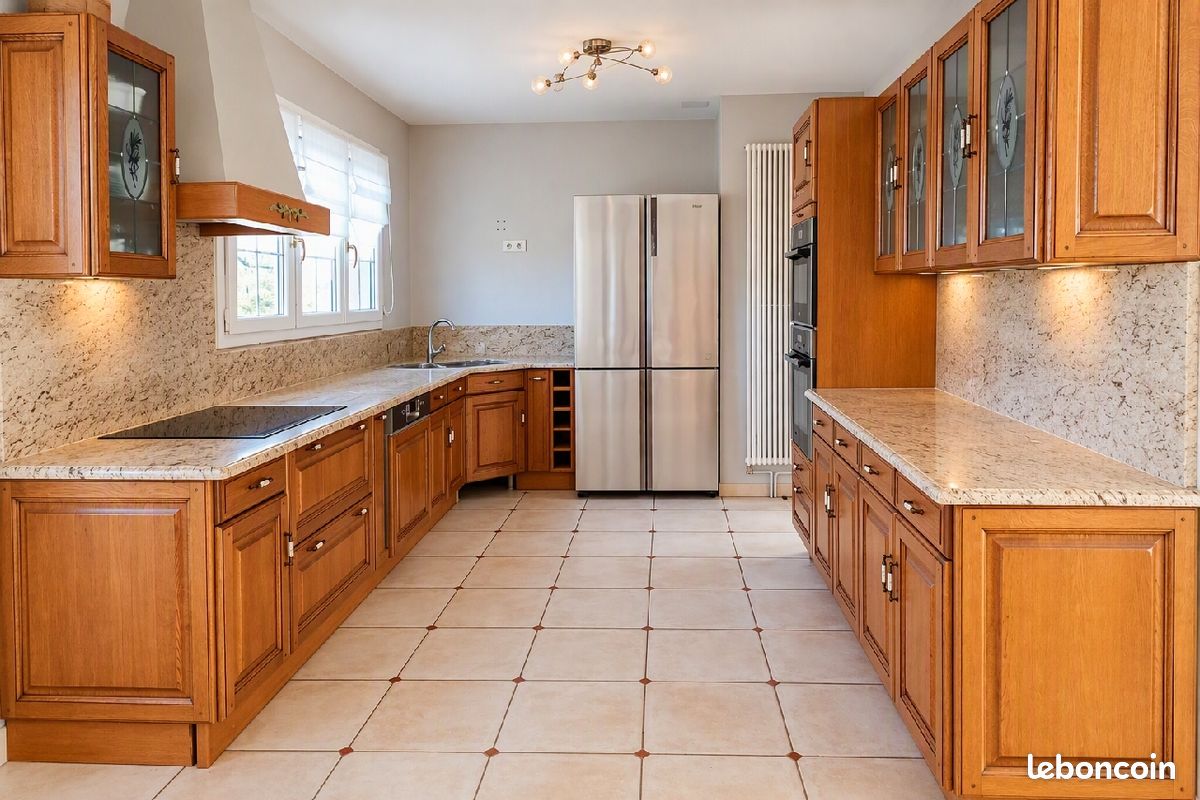 Maison 7 pièces 177 m² · à Hanches · 177 m² · 345 000 €