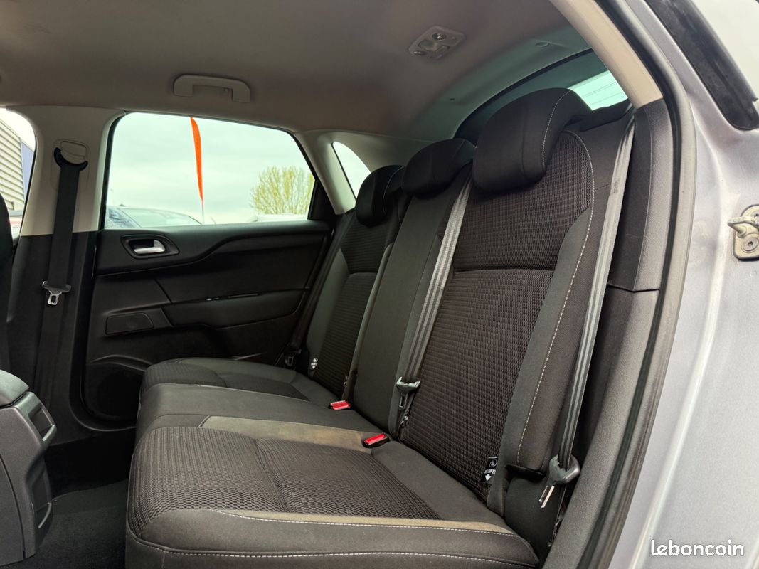 CITROEN C4 C4 BlueHDi 100ch BVM Millenium 1ERE MAIN GPS BLUETOOTH RADAR AVANT/ARRIÈRE AUCUN FRAIS (image 12)