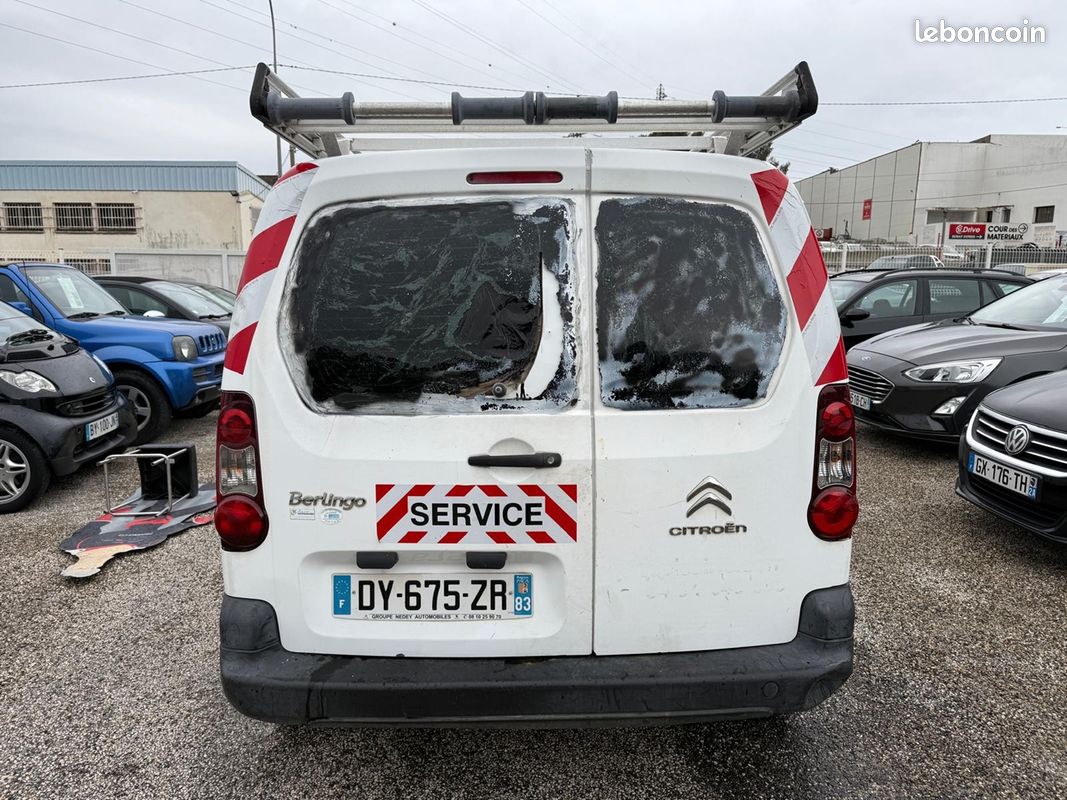 Citroen BERLINGO 20 L1 1.6 HDI 75 CLUB (image 12)