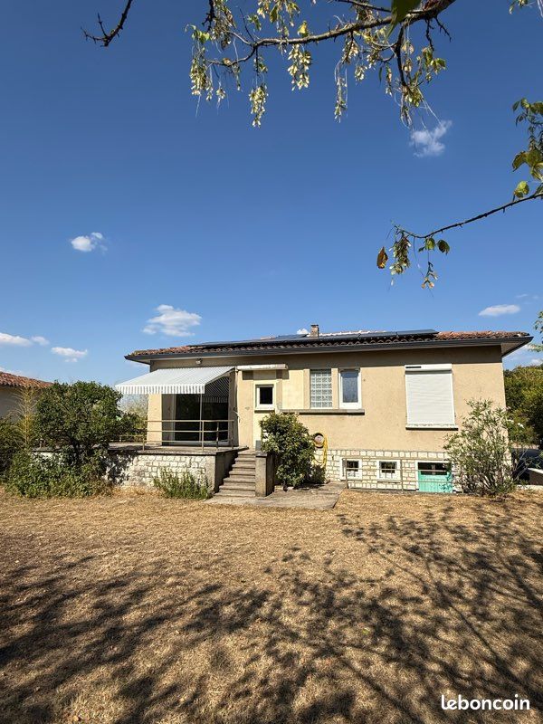 Maison 3 pièces 80 m² · à Châteaubernard · 80 m² · 850 €
