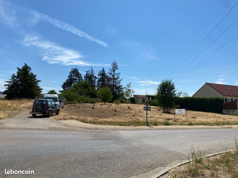 Terrain constructible 1146 m2 viabiliser · à Thoisy-le-Désert · 35 000 €