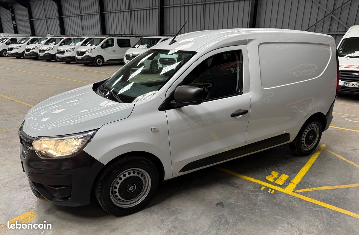 Express van 1.5 dci confort 55.881 km 10.825 ht (12.990 ttc) (image 2)