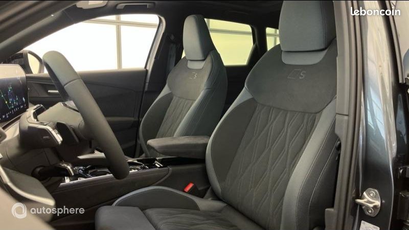 Audi Q3 1.5 e-hybrid 272ch S line S tronic 6 (image 12)