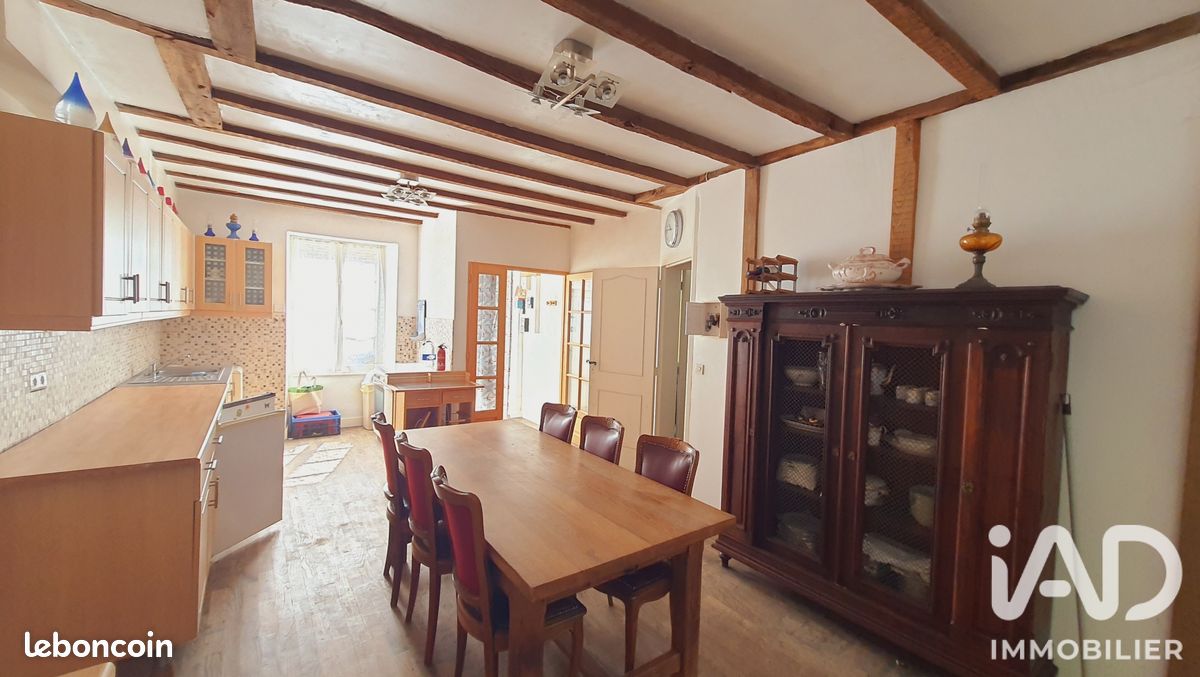 Maison 5 pièces 90 m² · à Val-Couesnon · 90 m² · 85 000 €