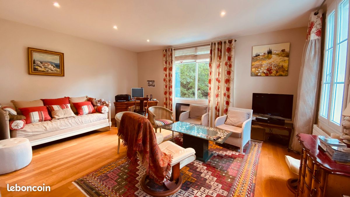 Maison 7 pièces 302 m² - Pau 64000 (image principale 4)