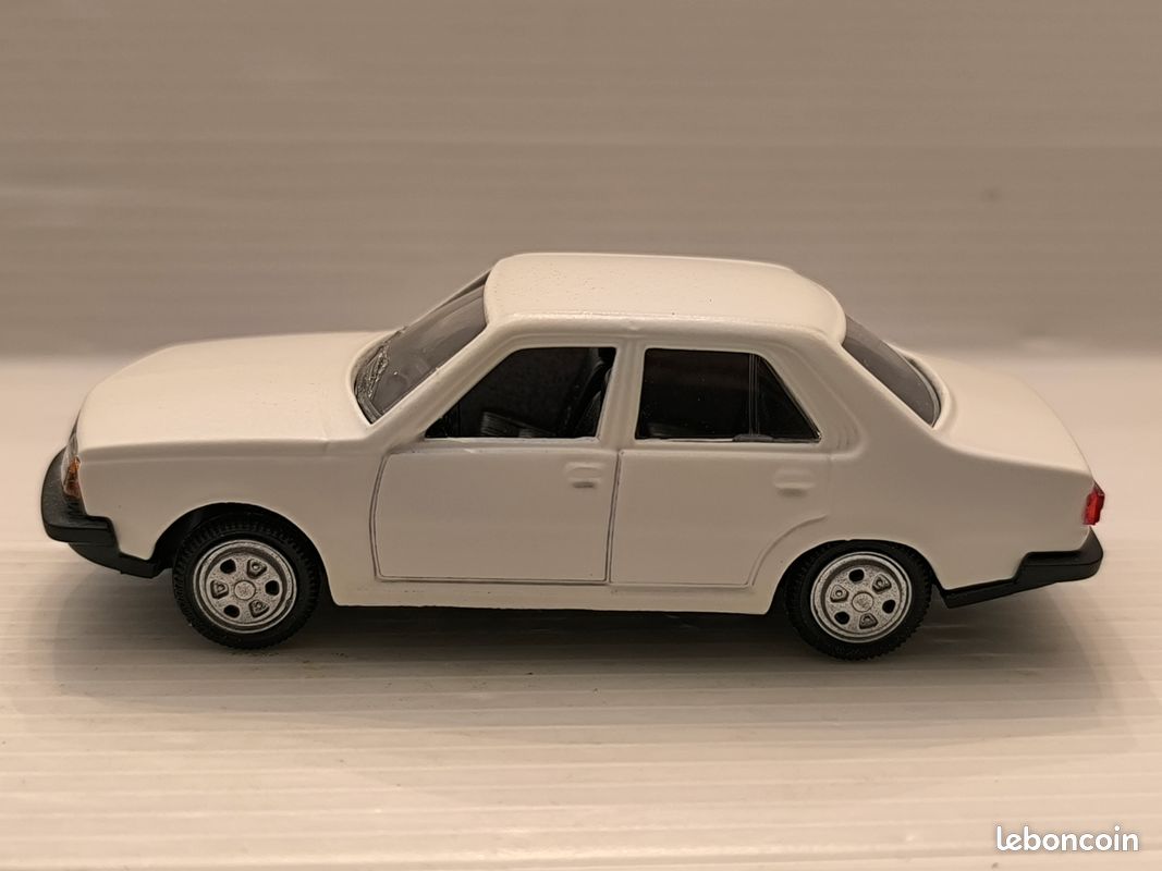 Norev Hachette Renault 18 1978 1/43 – Miniature Rouge Collection C9 – Boîte D’occasion