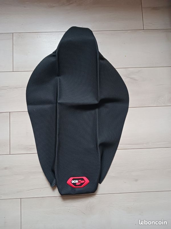 Housse de selle HONDA CR 125 .250 et CRF 450 (image 2)