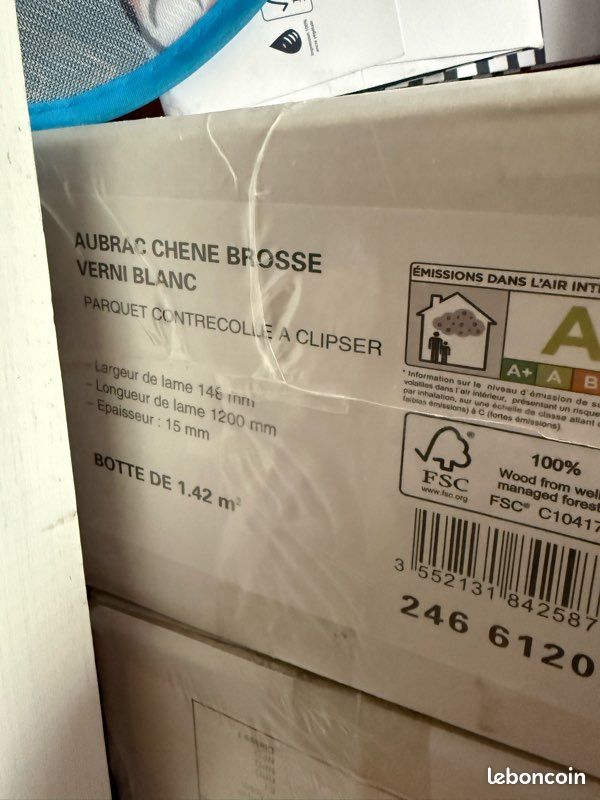 Parquet AUBRAC CHENE BROSSE VERNI BLANC (image 1)