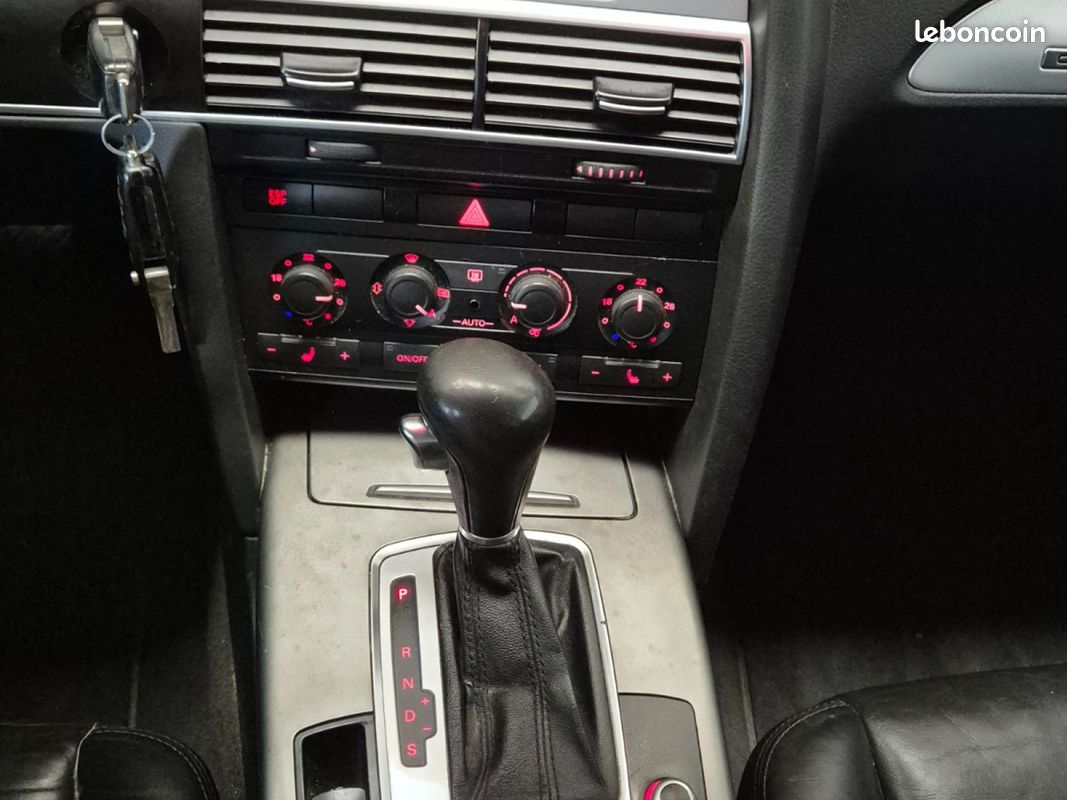 AUDI A6 A6 3.0 V6 TDi 233 Quattro Attraction Tiptronic A (image 10)