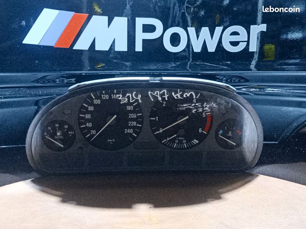Compteur de bmw série 5 e39 (image 3)