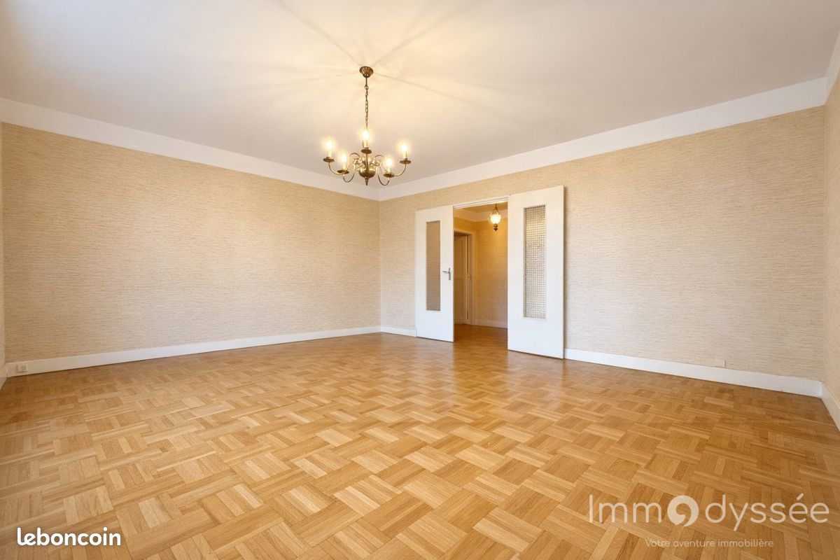 Appartement 5 pièces 103 m² · à Noisy-le-Grand · 103 m² · 299 000 €