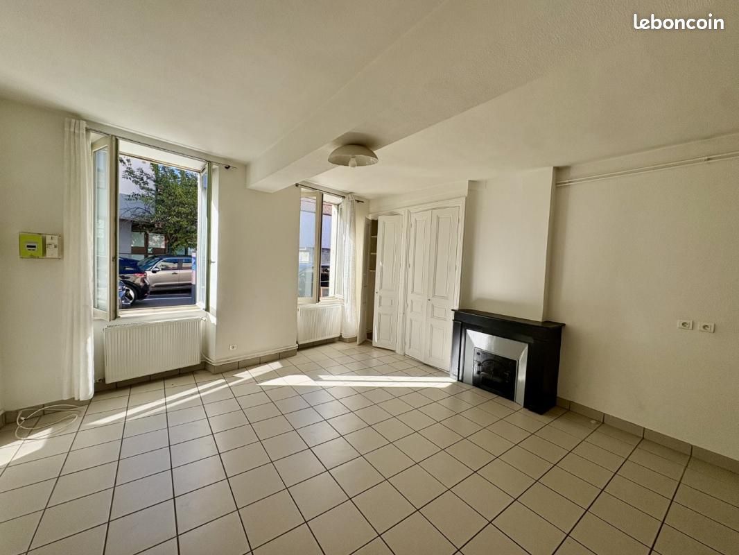 Appartement 2 pièces 52 m² · à Roanne · 52 m² · 470 €/mois