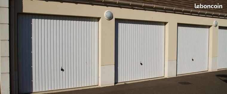 Garage/box 18 m² Montrond Les Bains