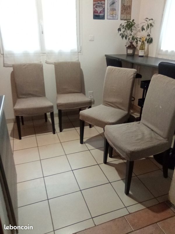 Vend 4 chaises (image 1)