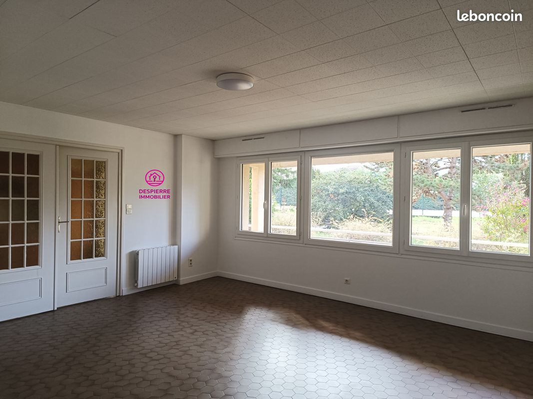 Appartement 3 pièces 73 m² · à Le Péage-de-Roussillon · 73 m² · 130 000 €