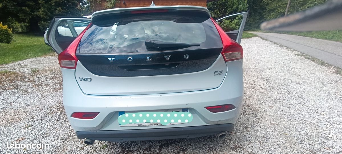 Volvo v40 d3 summum 2012 (image 3)