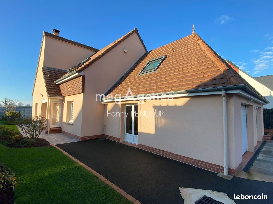 Maison 6 pièces 140 m² · à Vire Normandie · 140 m² · 357 000 €