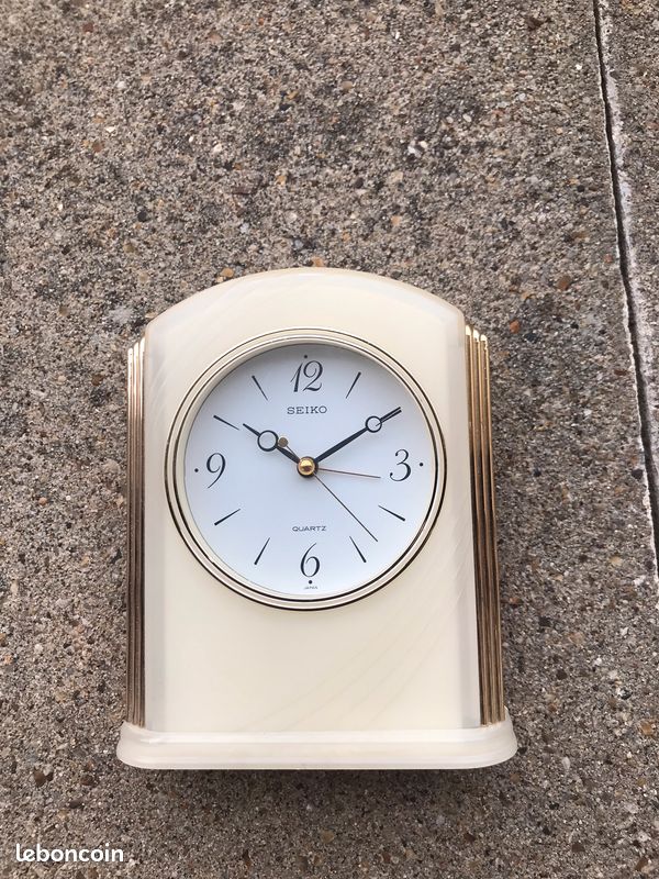 SEIKO Horloge murale Radio Wave analogique argent métallisé KX383S
