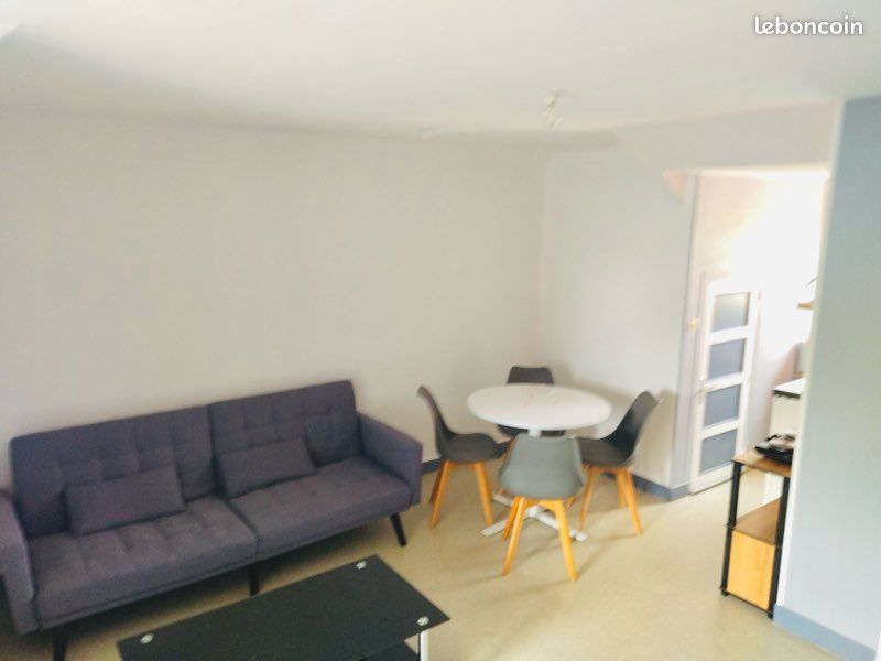 Appartement 1 pièce 26 m² · à Vire Normandie · 26 m² · 285 €