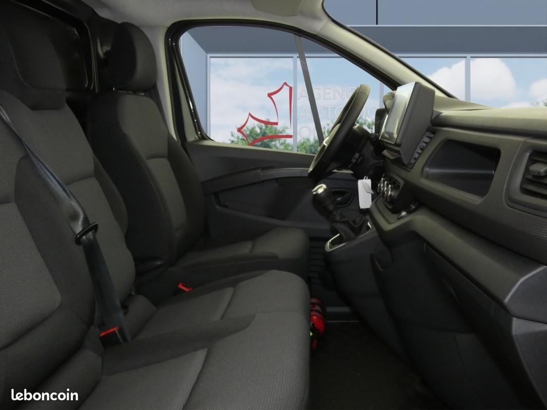 Renault Trafic 26 658 HT ADVANCE FOURGON L2H1 130 ch 3T 2.0 BLUE DCI (image 7)