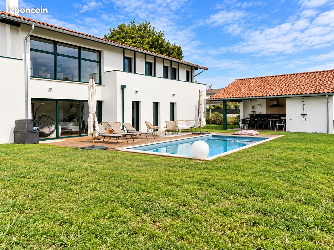 Maison 5 pièces 203 m² · à Arbonne · 203 m² · 1 550 000 €