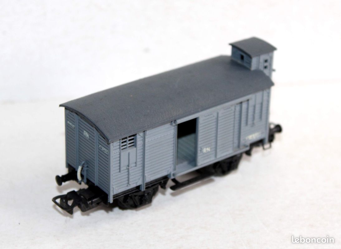 Wagon Couvert ELECTROTREN – Court, Marron, échelle N?, Neuf