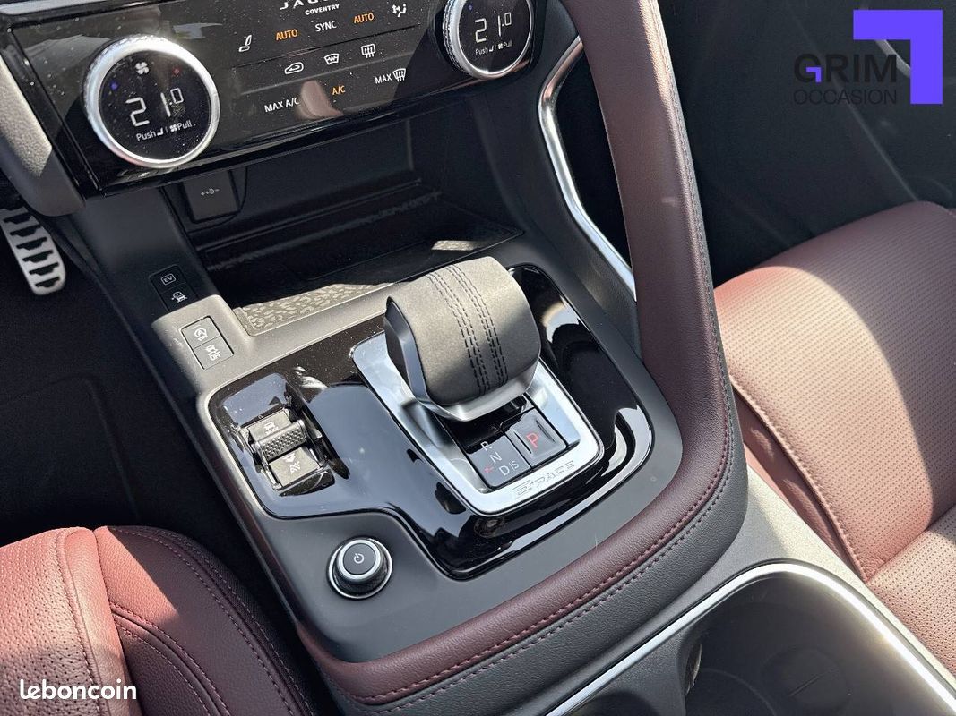 JAGUAR E-Pace P270e ch PHEV AWD BVA R-Dynamic SE (image 10)