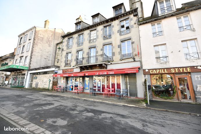 Immeuble 230 m² Mauriac