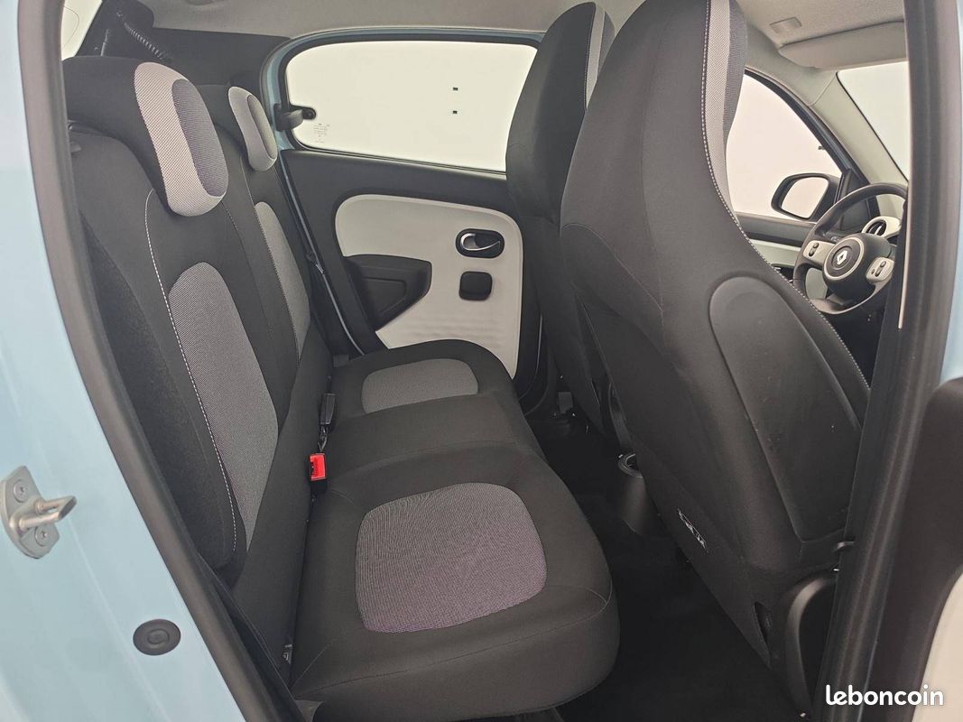 RENAULT Twingo III E-Tech Equilibre (image 17)