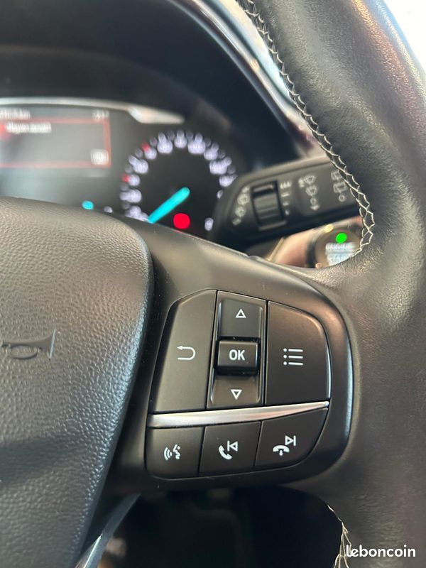Ford fiestavii 1.0 ecoboost 100ch vignal 5p 2018 (image 9)