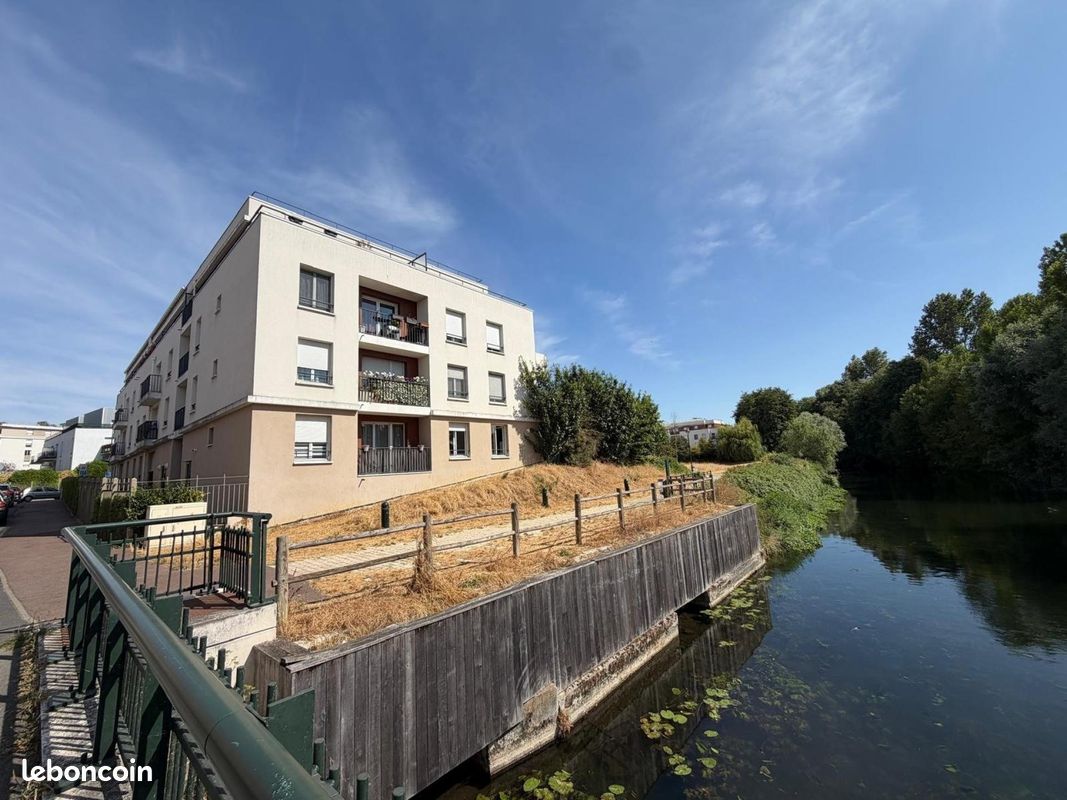 Appartement 4 pièces 70 m² · à Corbeil-Essonnes · 70 m² · 182 000 €