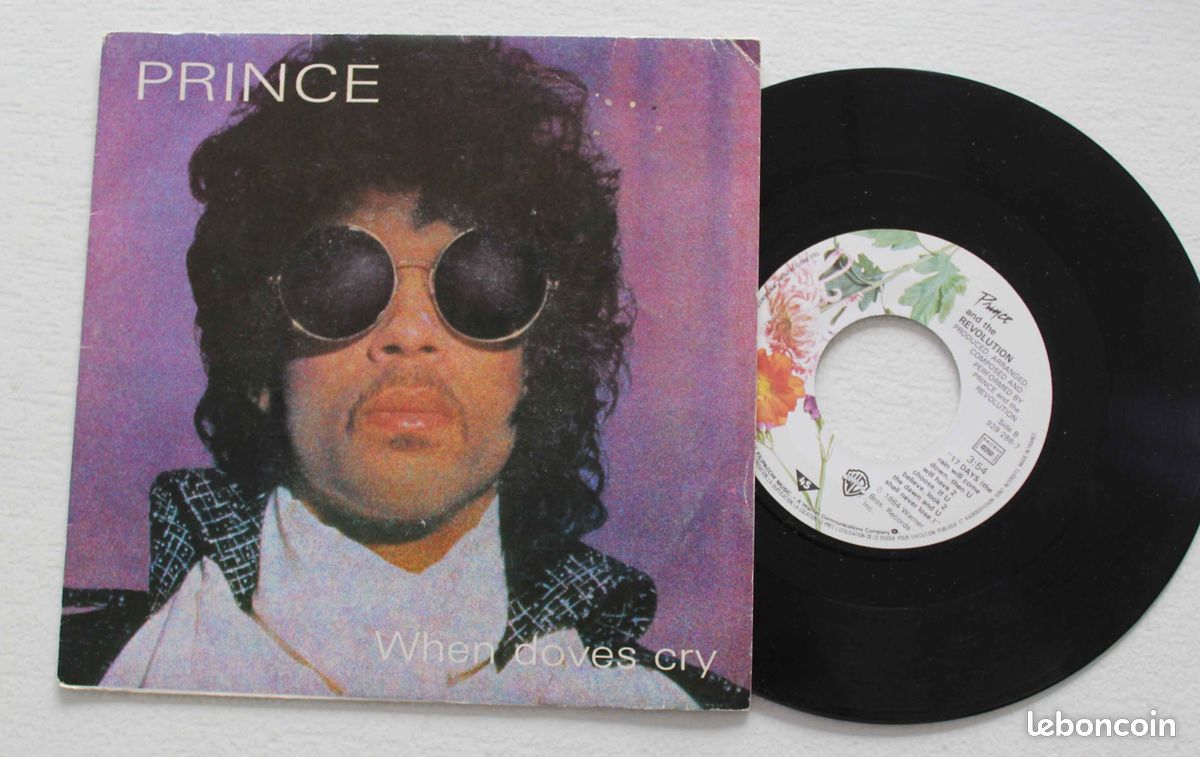 Prince and the Revolution , when doves cry / 17 days , 45 tours (image 1)