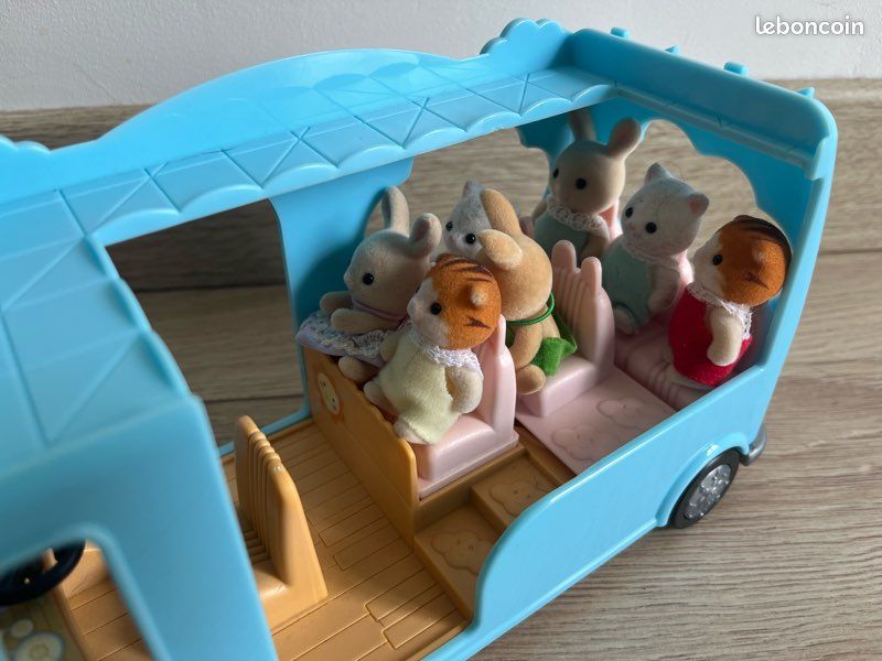 Sylvanian Bus arc-en-ciel 5317 + figurines (image 2)