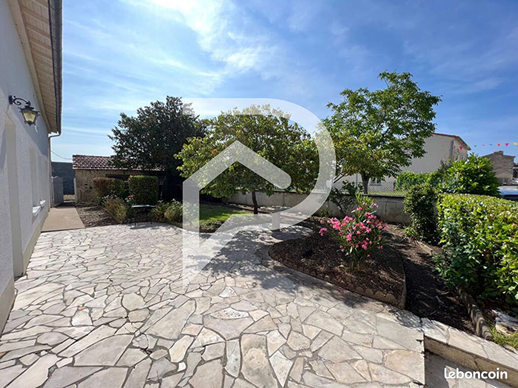 Maison 5 pièces 143 m² - Fors 79230 (image 3)