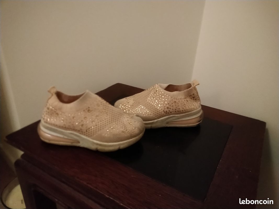 Baskets chaussettes roses avec paillettes (image 1)