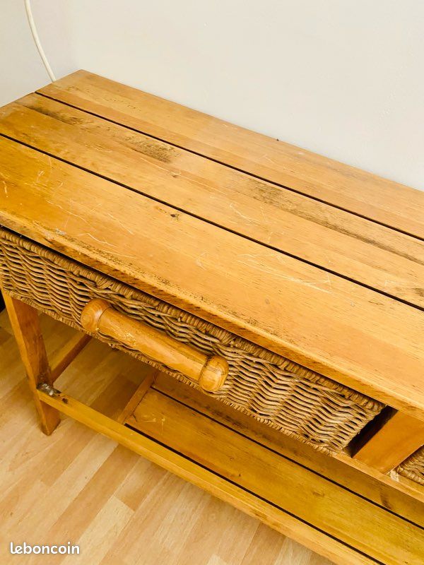 Console (image 4)