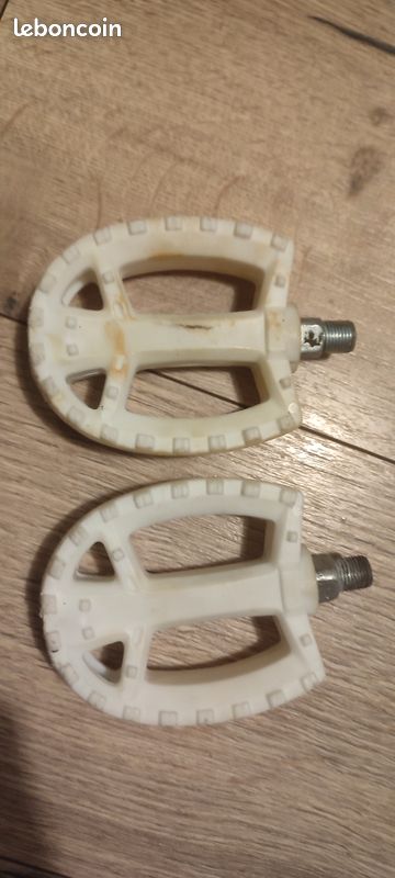 PEDALES BMX MERRITT P1 GOLD - BOUTIQUE BROS BIKE STORE