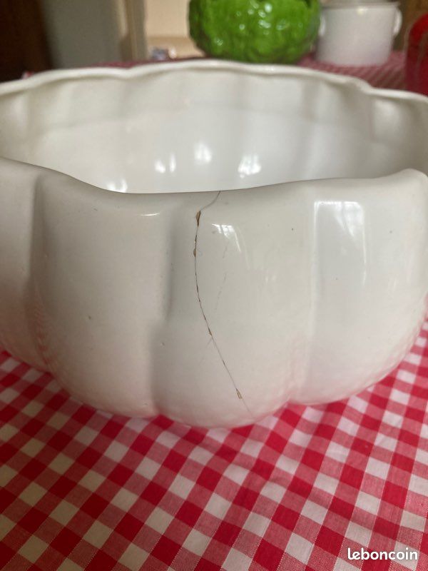 Soupière blanche avec couvercle (image 3)