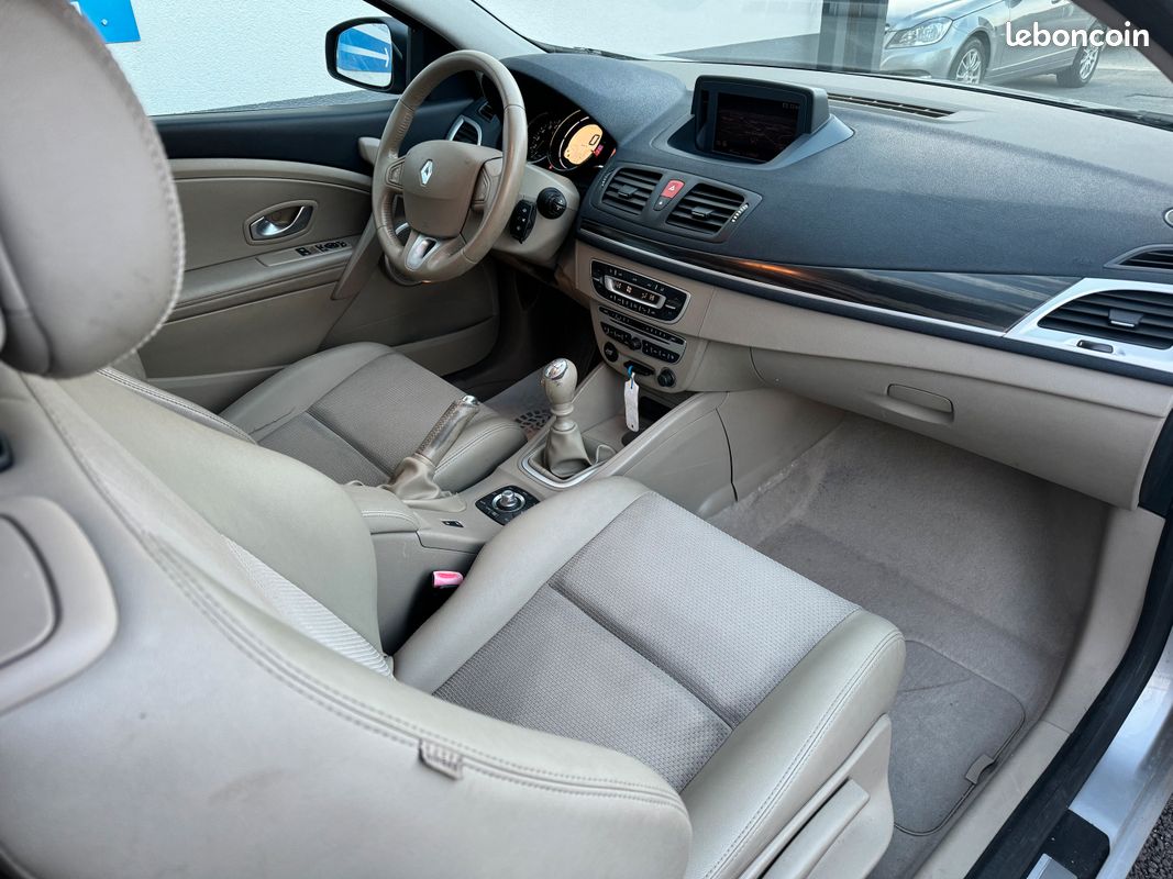 Renault Megane coupe 1.6 110 CV (image 6)