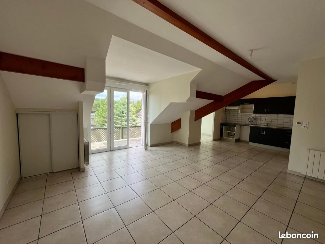 Appartement 3 pièces 76 m² · à La Ferté-sous-Jouarre · 76 m² · 1 050 €