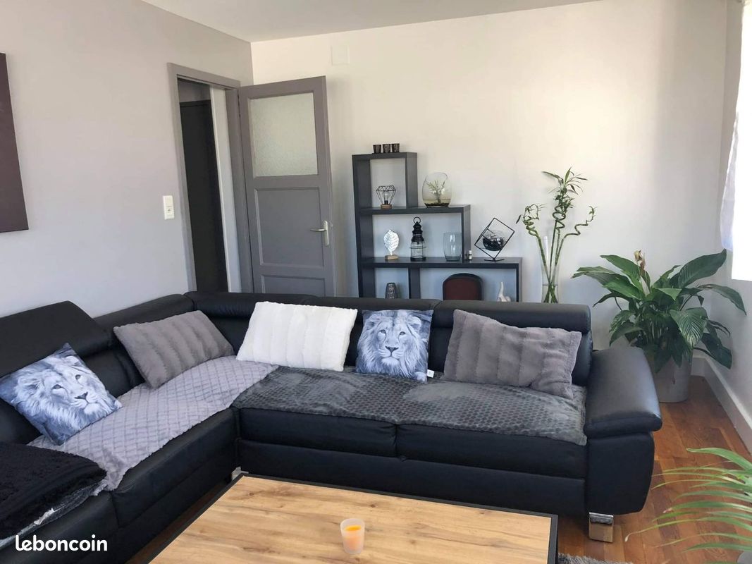 Appartement 2 pièces 44 m² · à Charmes · 44 m² · 399 €/mois