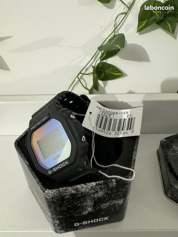 G-shock édition limitée DW-5600SR-1 Description de l'article Montre G-Shock DW-5600SR-1 Édition limitée (image 6)