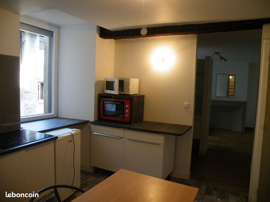 Appartement 2 pièces 35 m² · à Aurillac · 35 m² · 420 €