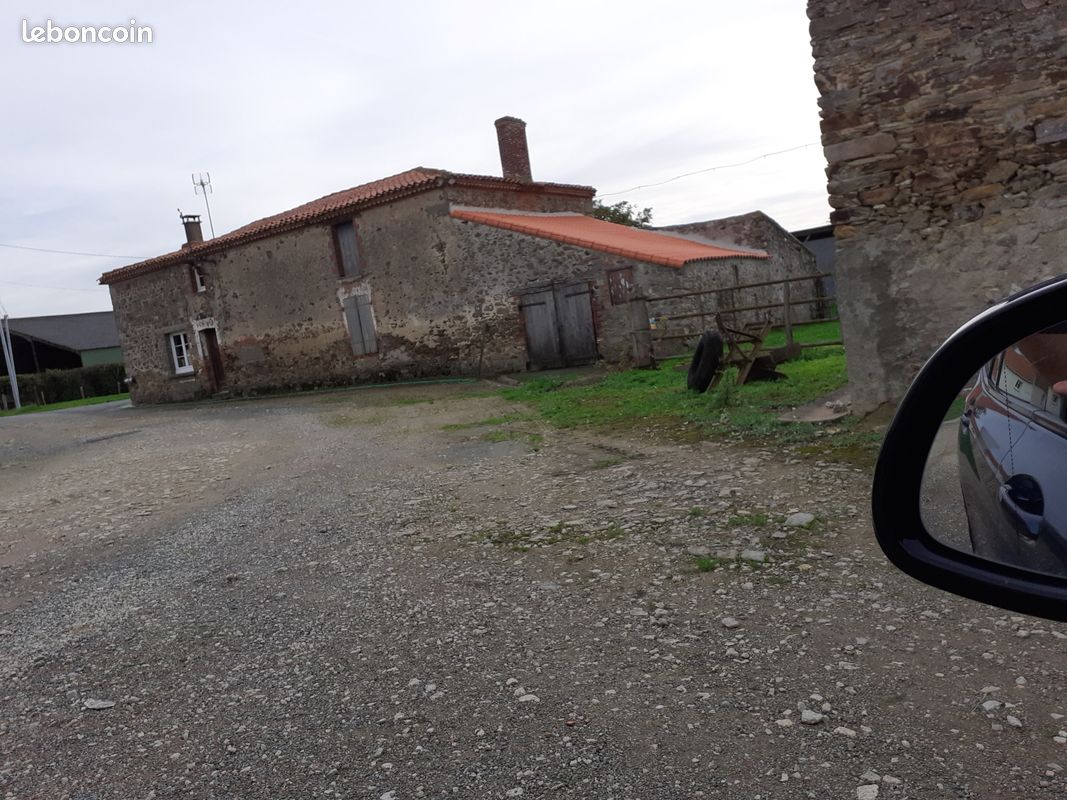 Maison 4 pièces 185 m² · à La Ferrière · 185 m² · 278 000 €