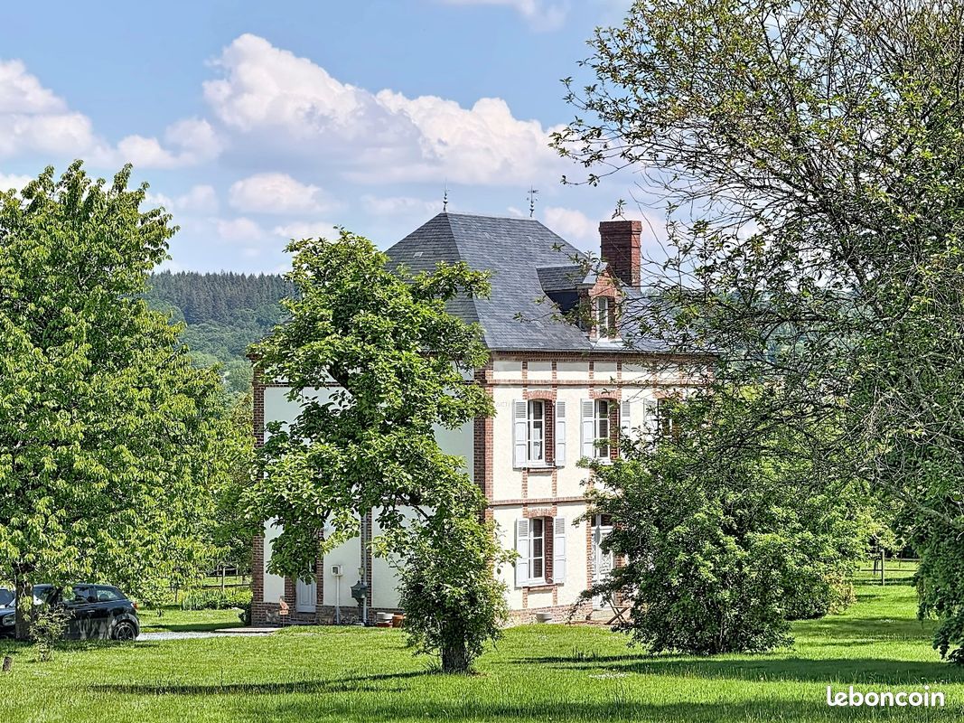 Maison 10 pièces 281 m² · à Le Breuil-en-Auge · 281 m² · 1 050 000 €