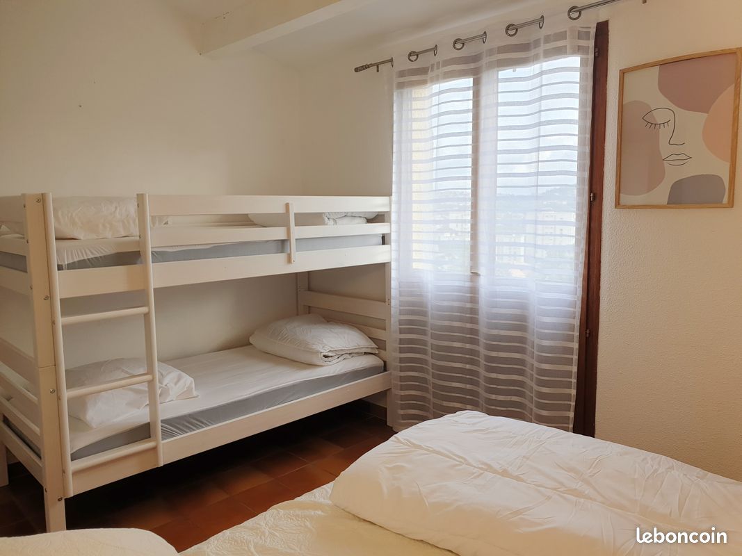 Mazet cosy climatisé - Capacité 10 personnes - Piscine en copropriété, terrasses & jardin - Plage accessible à pied - Ville Sainte-Maxime (image 10)