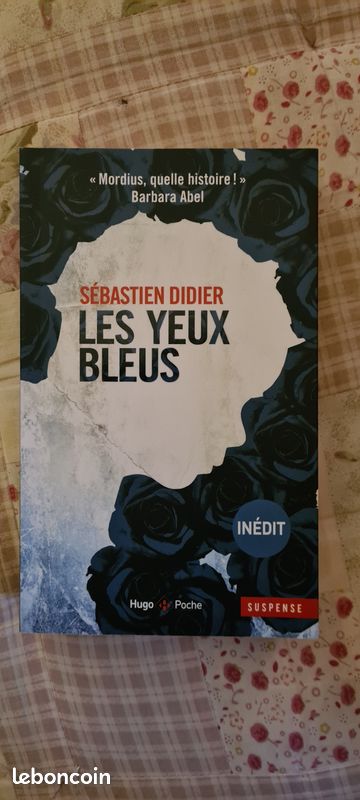 Les yeux bleus (image 1)