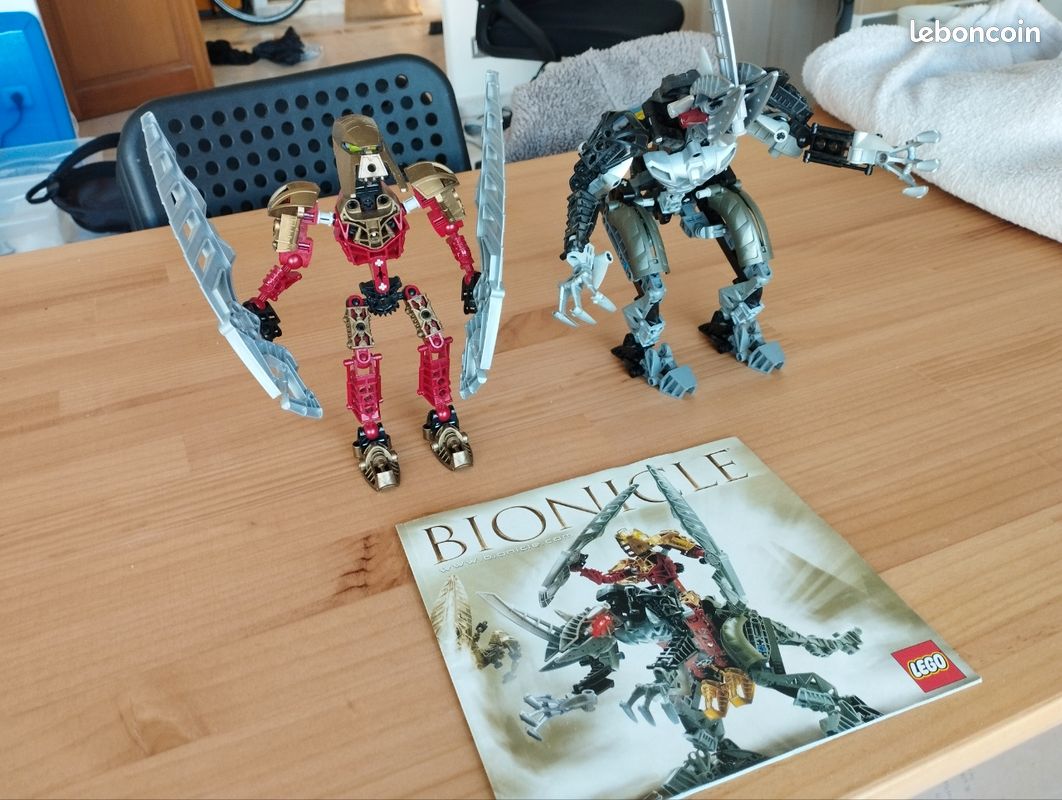 8811 LEGO Bionicle Toa Lhikan and Kikanalo (image 2)